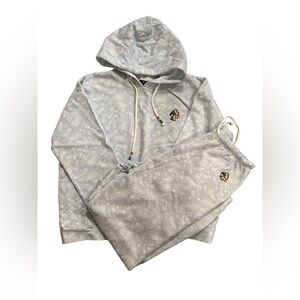 Aqua Women’s Light Blue and White Paisley Hoodie and Ankle/Crop Jogger Set-CUTE!